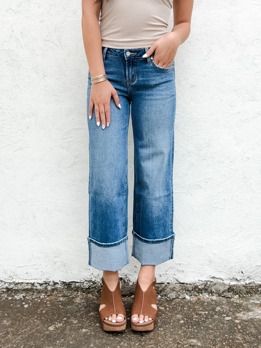 Low Rise Relax Straight Leg Crop Denim Jeans