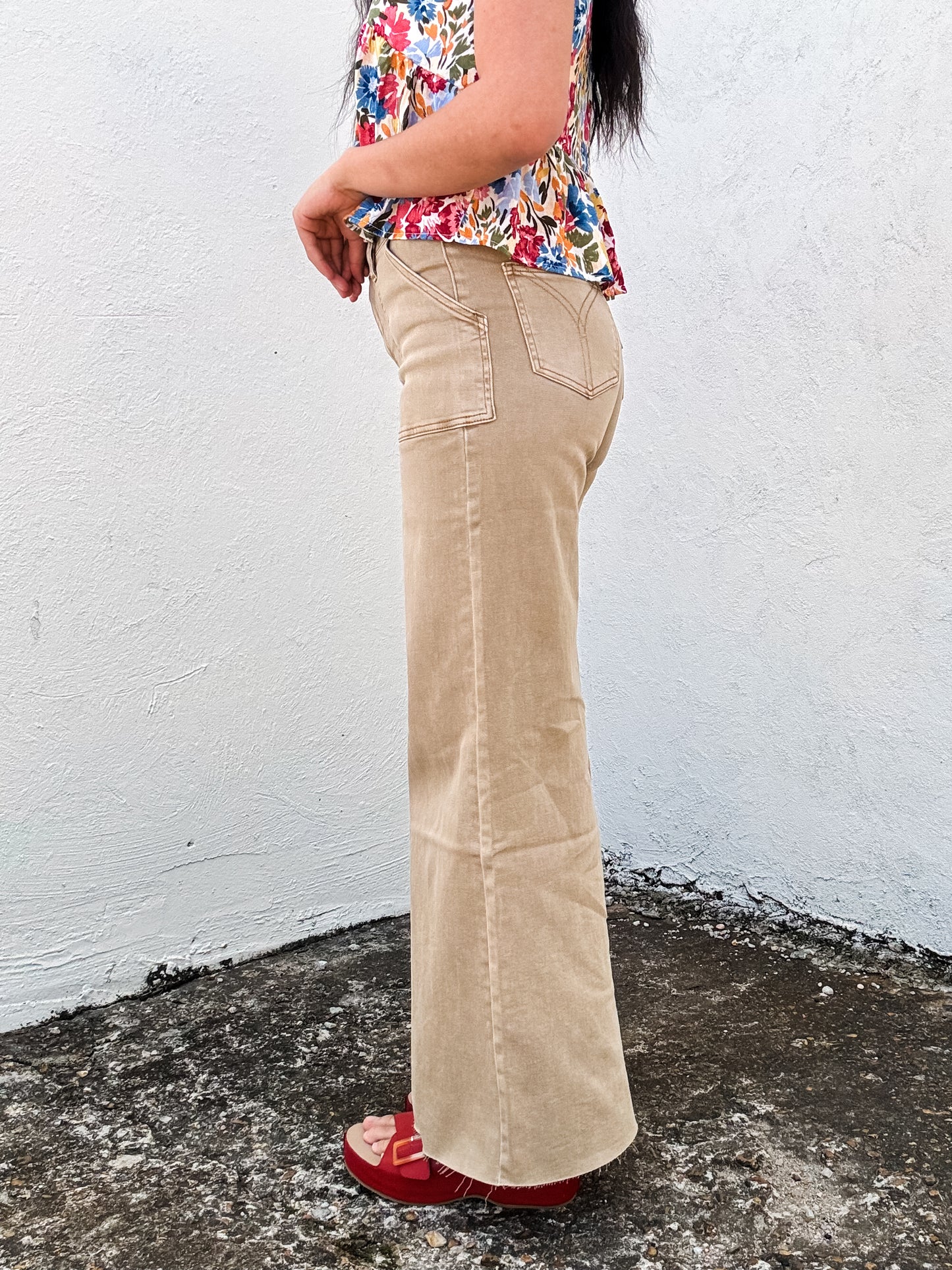Utility Patch Pocket Wide Leg Denim Jeans