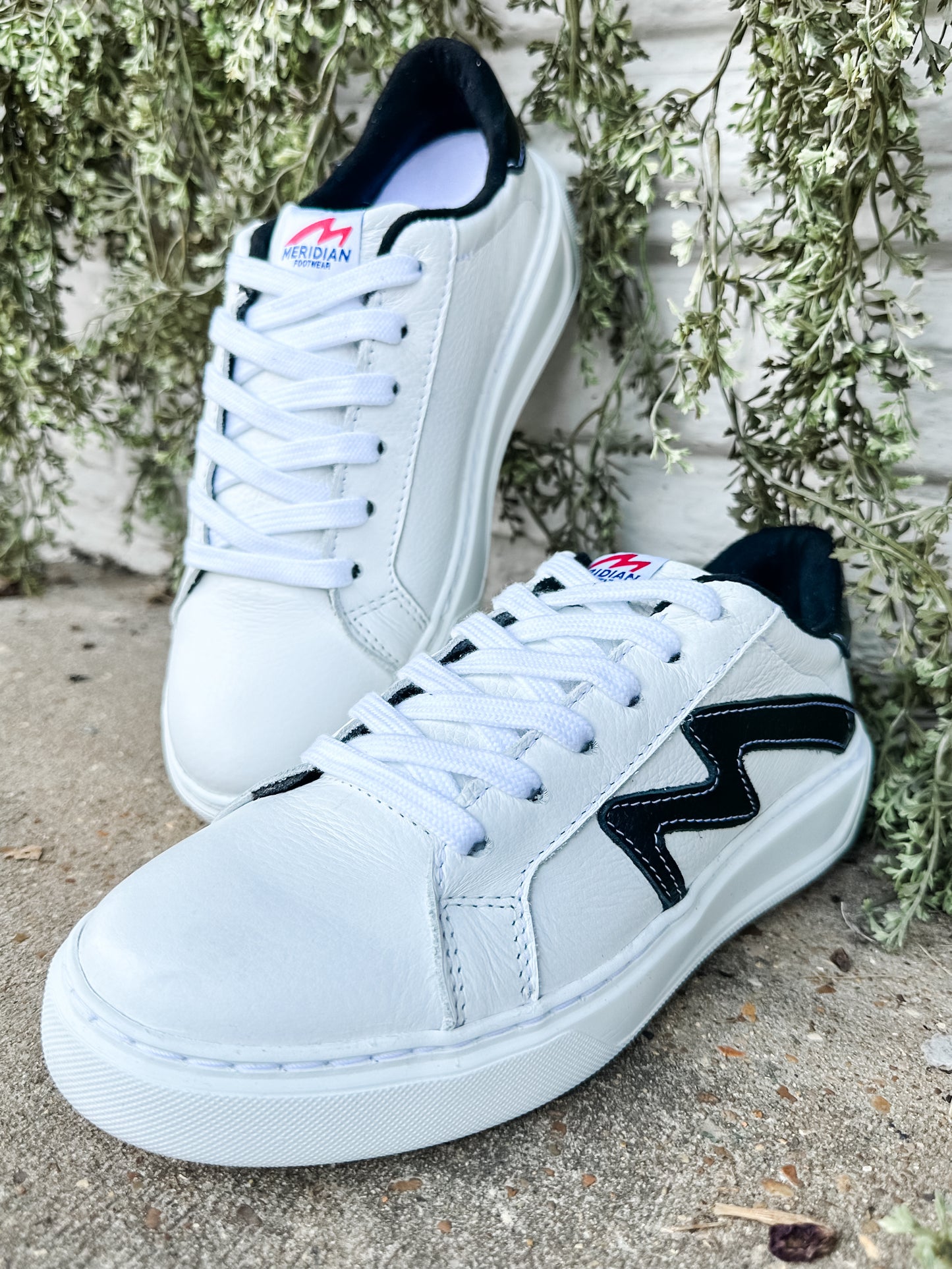 Epic Sneaker White/Black