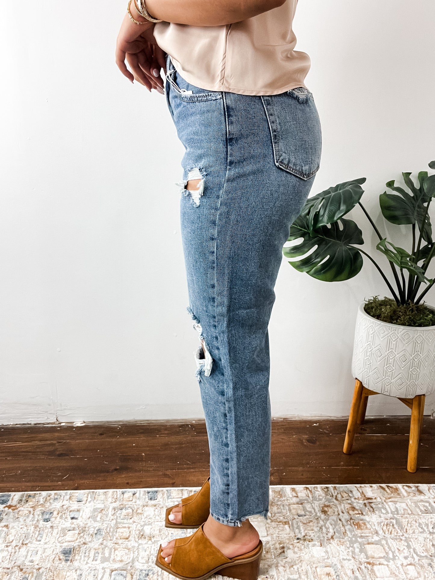 Relaxed Cheeky Straight Jean
