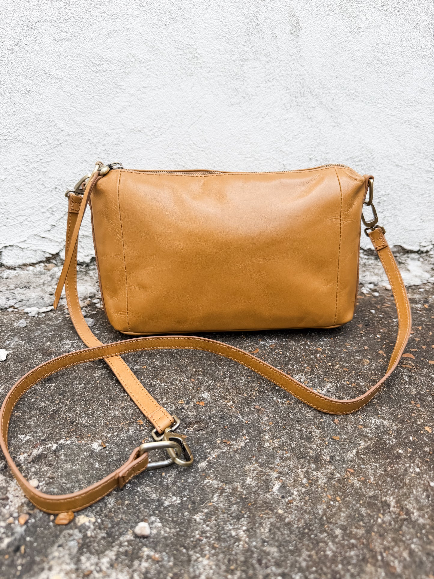 Darcy Carry All Crossbody Natural