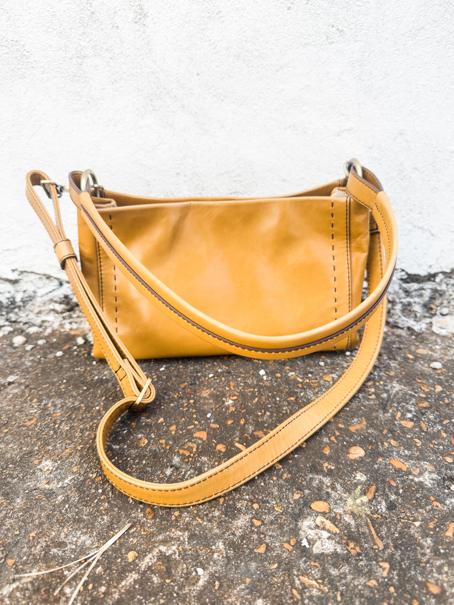 Seneca Shoulder Crossbody in Natural