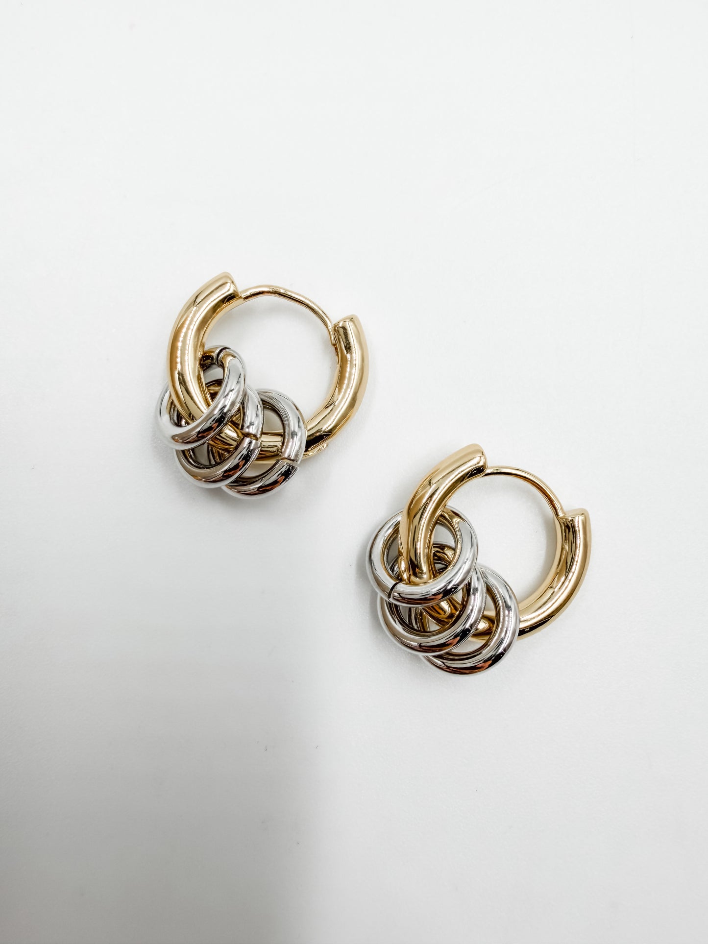 Arlo Hoop Earrings