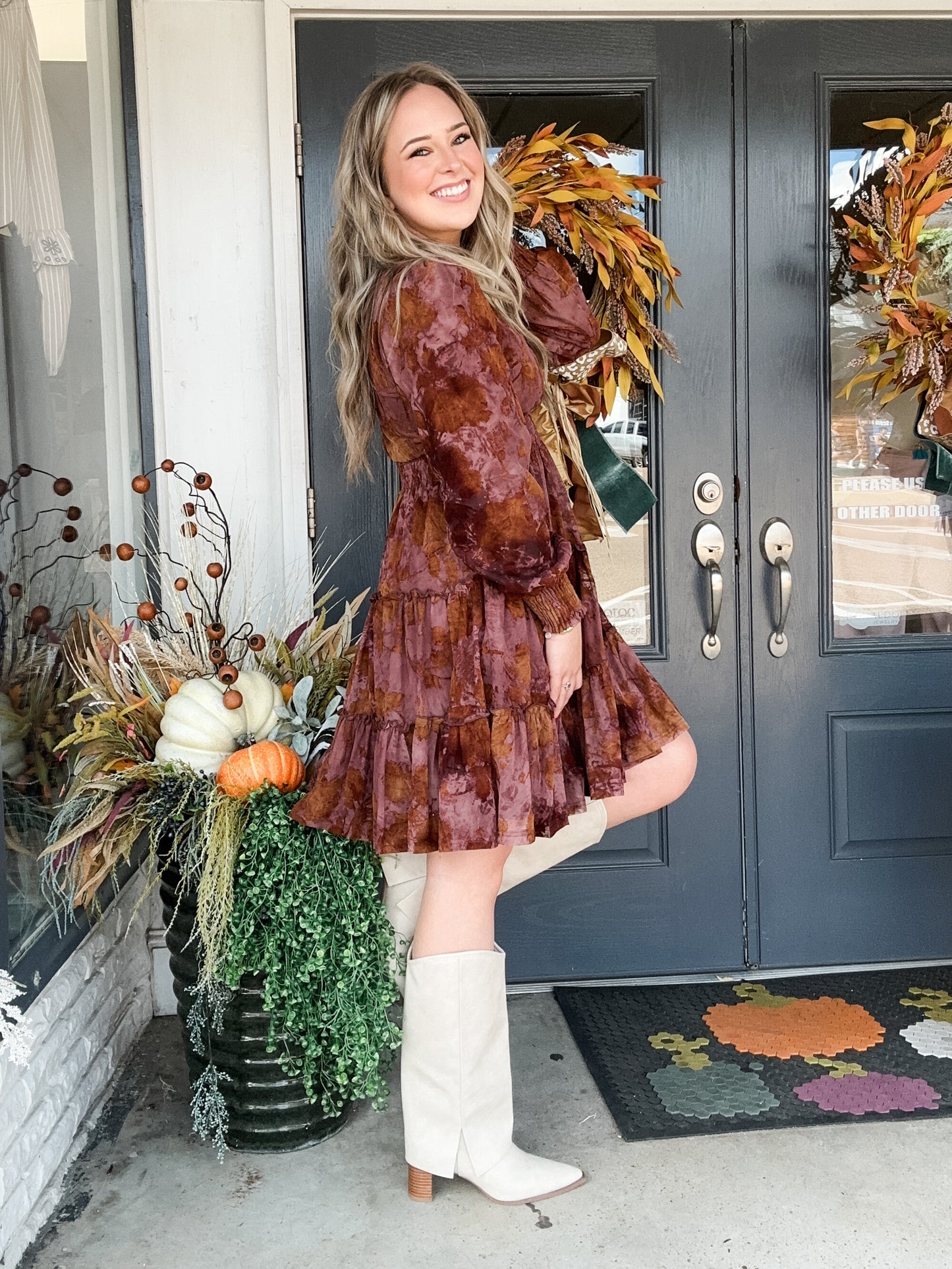 The Opal in Hazel Flora