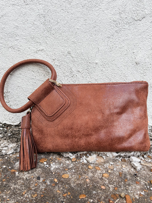 Sable Wristlet Burnished Sadle