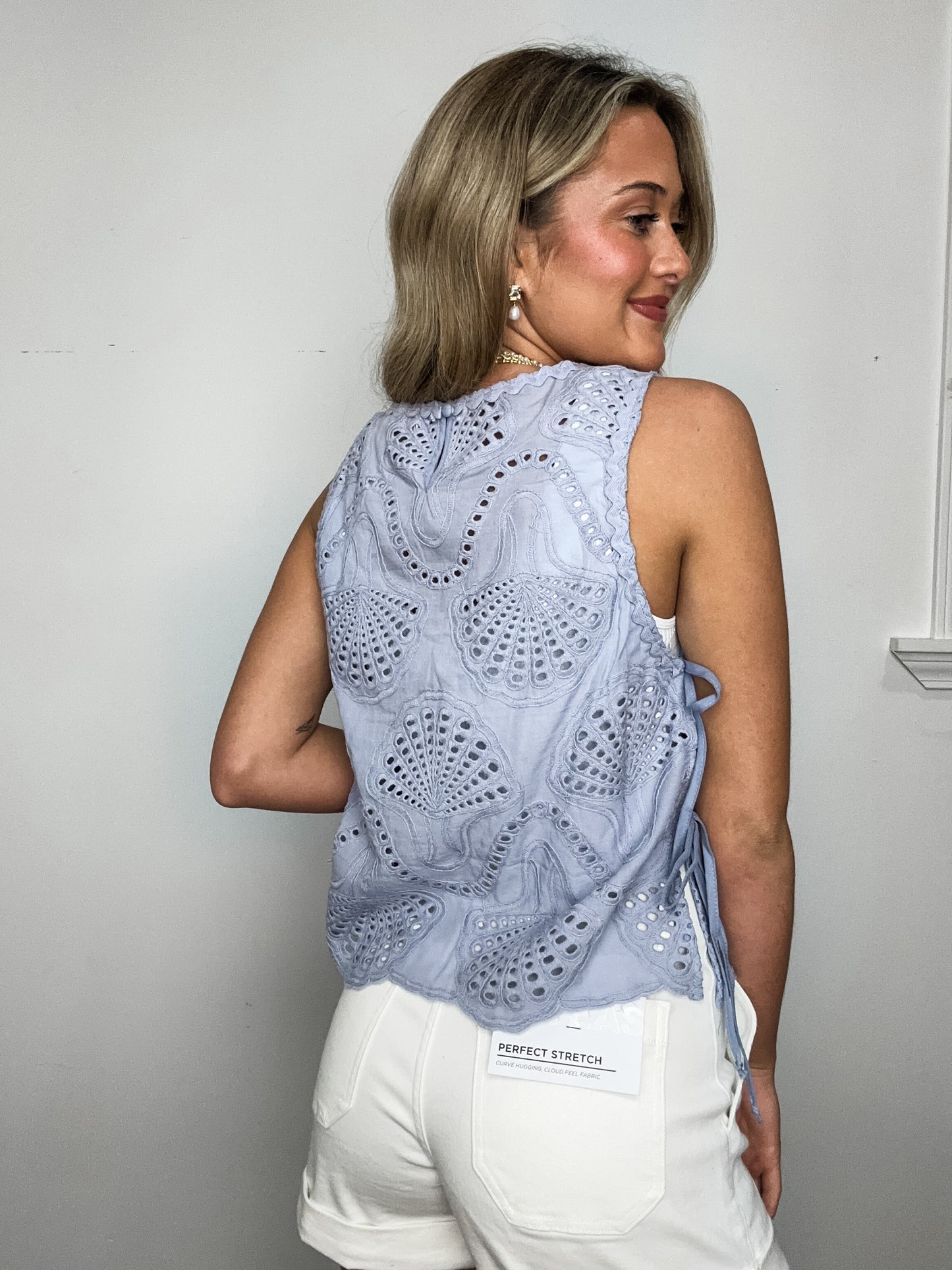 Hunting Sea Shells Top