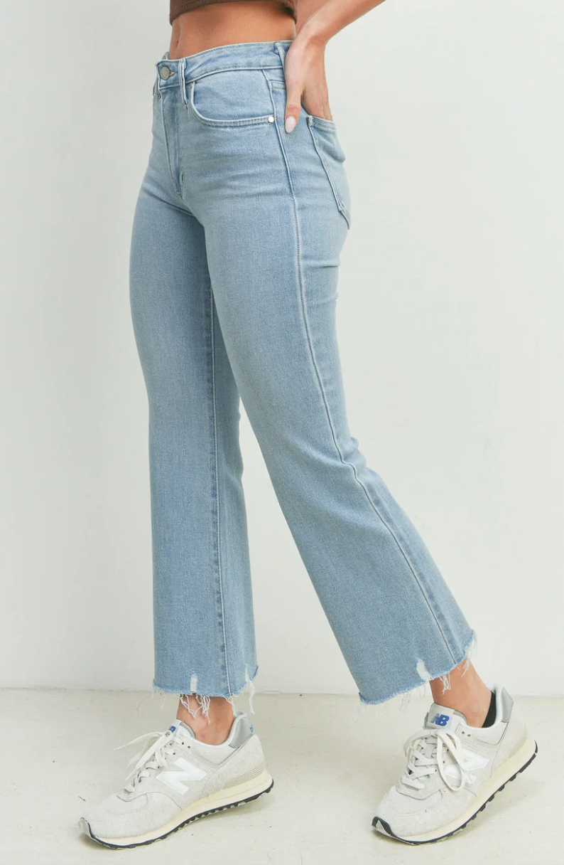 Frayed Crop Flare Jean