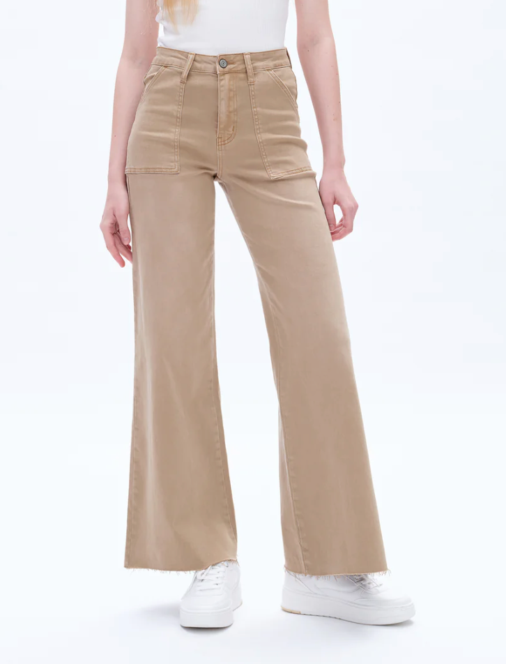 Utility Patch Pocket Wide Leg Denim Jeans