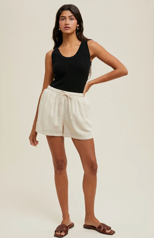 Magnolia Ecru Shorts