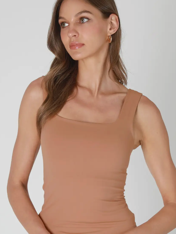 Clean Line Square Top Mocha