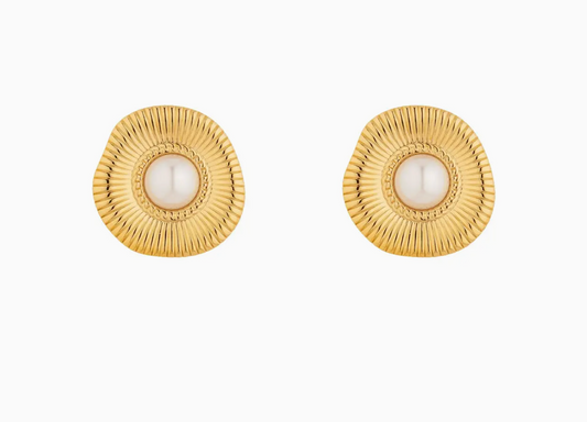 Sweet Pearl and Gold Studs