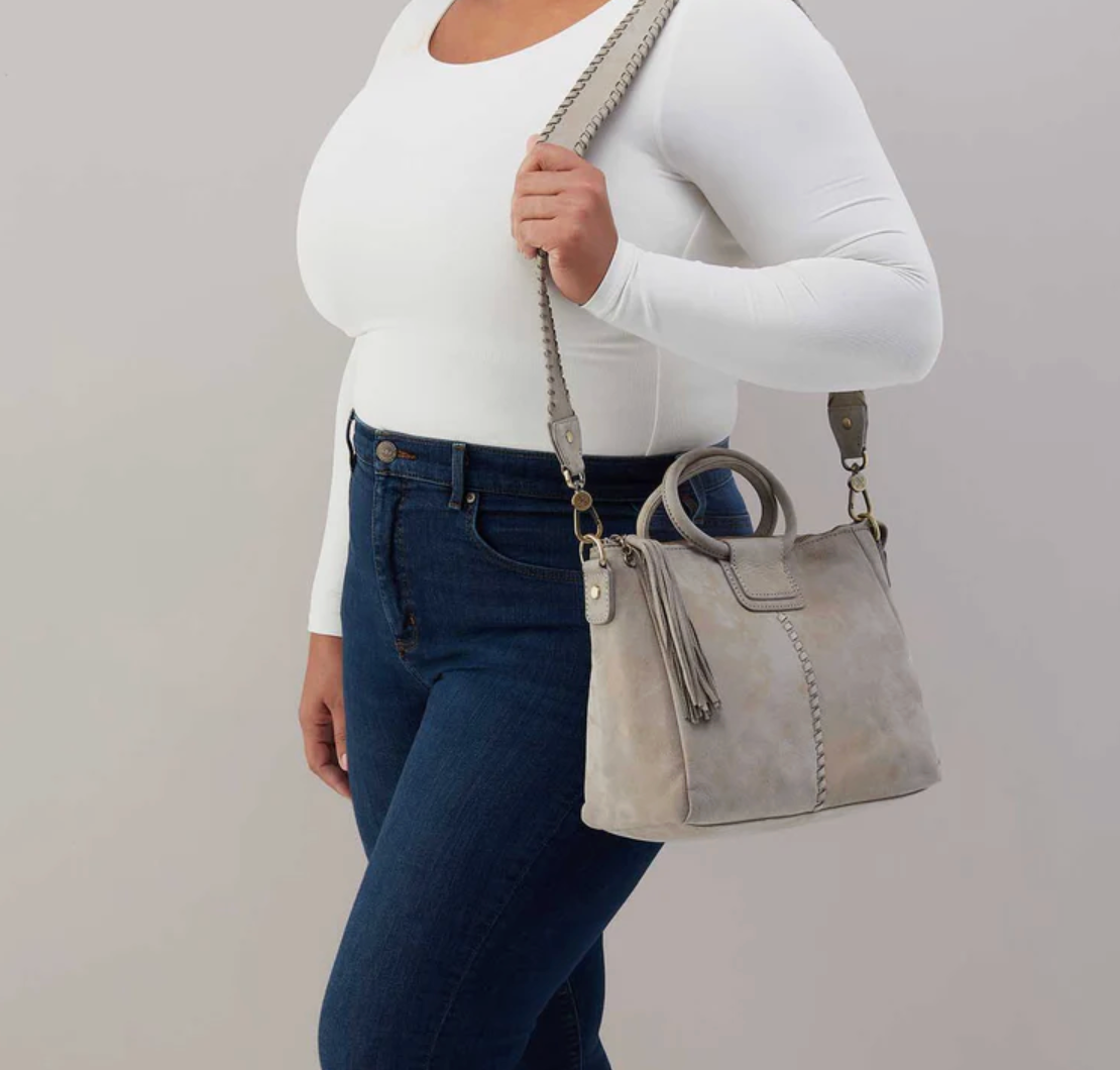 Sheila Medium Golden Granite