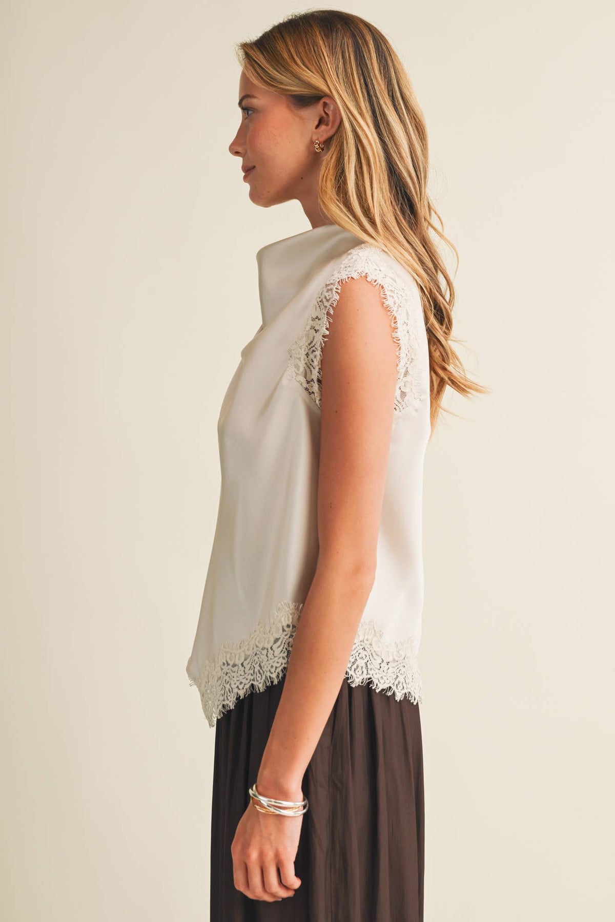 Champagne and Lace Top Cream