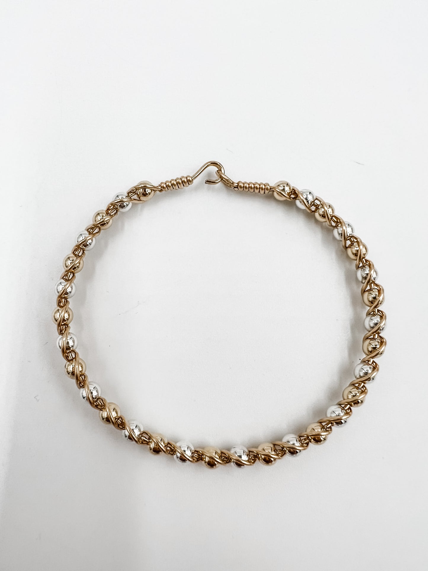 Finishing Touch Bracelet Gold