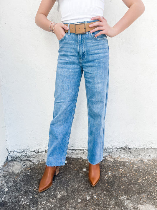 Cut-Off Straight Jeans