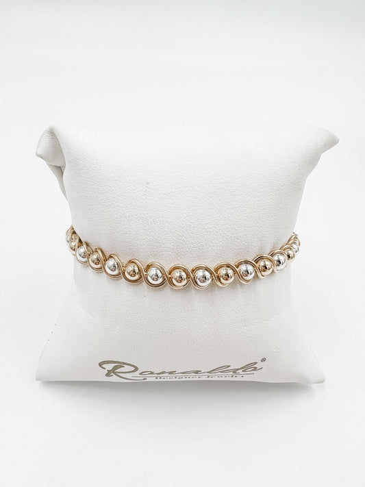 Finishing Touch Bracelet Gold