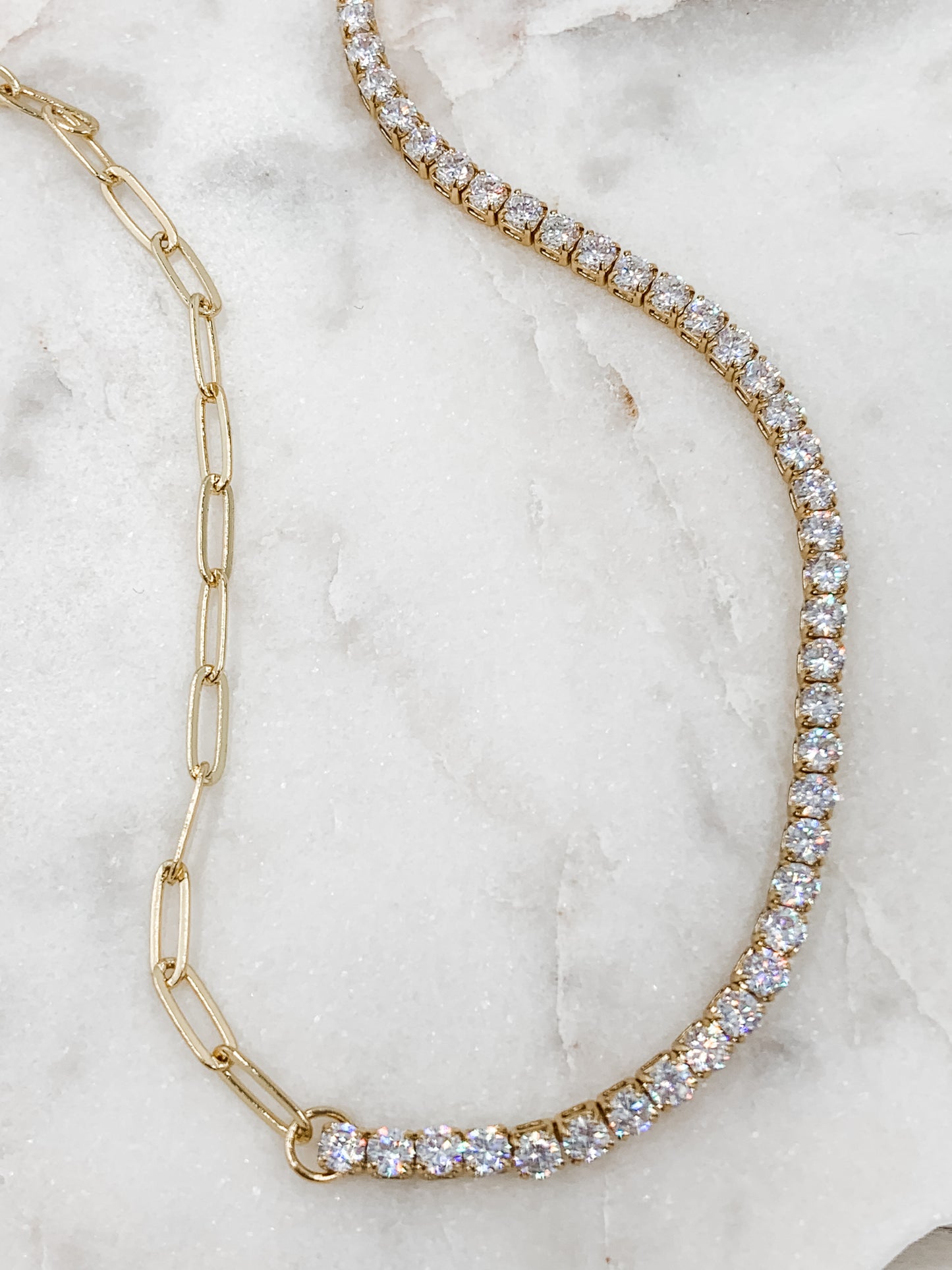 Mila Necklace